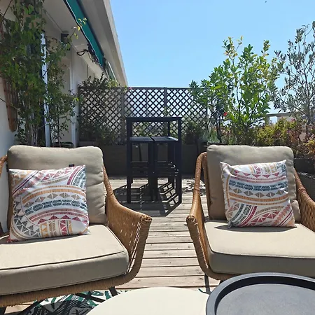 아파트 Sun Deck Terrace - Port Of With View And Air Conditioning