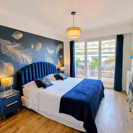 Sun Deck Terrace - Port Of With View And Air Conditioning 아파트 니스